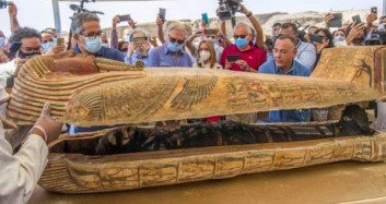 Mısır'da Keşfedilen 2 Bin 500 Senelik 59 Tabut Açıldı!