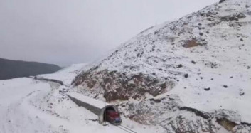 Çin'e Giden İlk İhracat Trenimiz Kars'tan Geçerken Görüntülendi!