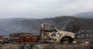 Orman yangınlarında 110 kişi hayatını kaybetti, Ulusal Yas ilan edildi