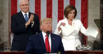 Temsilciler Meclisi Başkanı Nancy Pelosi Trump'ın Konuşma Metnini Yırttı