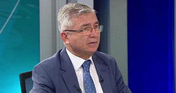 Prof. Dr. Mesut Hakkı Caşin: 'HDP İl Binasına Yapılan Saldırı Algı Operasyonudur'