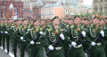 Rusya'dan Zafer Bayramı'nda Kızıl Meydan'da Coşkulu Kutlamalar