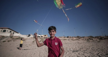 Savaş'ın Ortasında Umut! Gazze'de Çocuklar Uçurtma Uçurdu