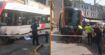 Son Dakika: İstanbul'da Tramvay Raydan Çıkınca Vatandaşlar Korku Dolu Anlar Yaşadı