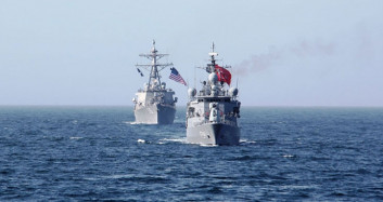 Türk ile Amerika Deniz Kuvvetleri'nden Karadeniz'de Geçiş Eğitimi