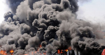 Tuzla'da Fabrika Yangını