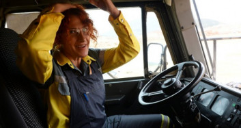Türkiye'nin İlk Kadın Kaya Kamyonu Operatörü