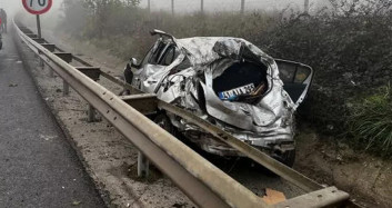Yoğun Sis Tehlike Saçıyor: Sancaktepe’de Sisin Neden Olduğu Kazada 4 Kişi Yaralandı