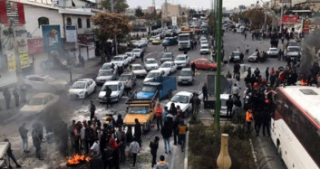 Benzin Zammı Tahran'ı Savaş Alanına Çevirdi!