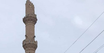 Yalova'daki 5 büyüklüğündeki deprem cami minaresini yıktı!